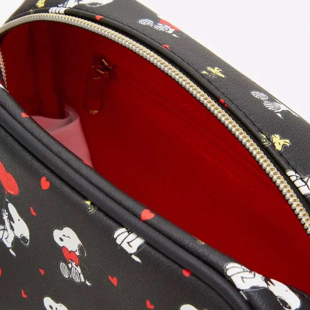 Loungefly Peanuts Snoopy & Woodstock Hearts Camera Crossbody Bag